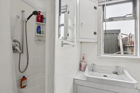 Photo of property in 33 Church Street, Oxford, 7430