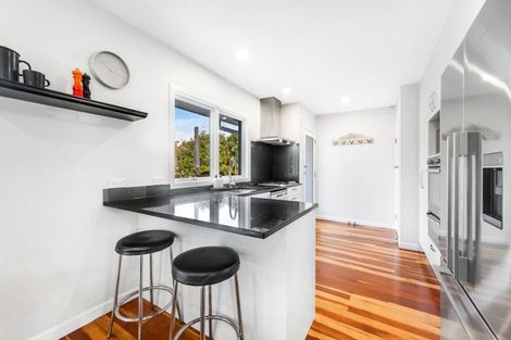 Photo of property in 25 Gills Road, Bucklands Beach, Auckland, 2014