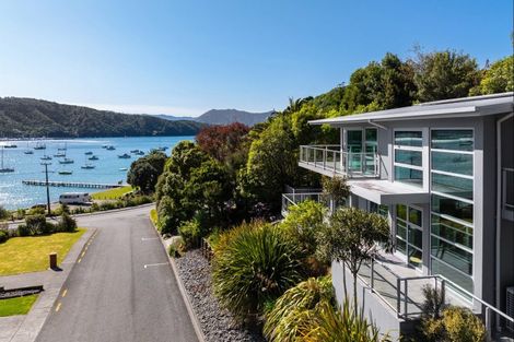 Photo of property in 2 Finlay Grove, Waikawa, Picton, 7220