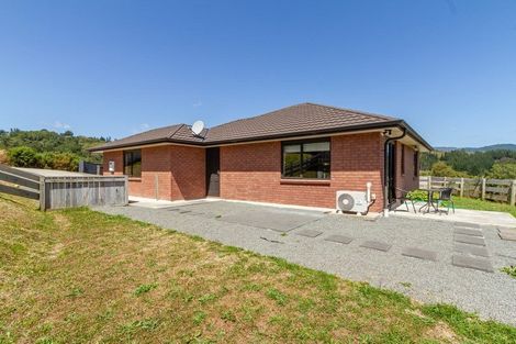 Photo of property in 78 Sunstone Crescent, Timberlea, Upper Hutt, 5018