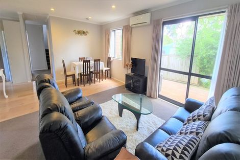 Photo of property in 97e Kinross Street, Blockhouse Bay, Auckland, 0600