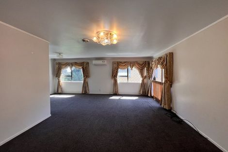 Photo of property in 32a Sikkim Crescent, Clover Park, Auckland, 2019