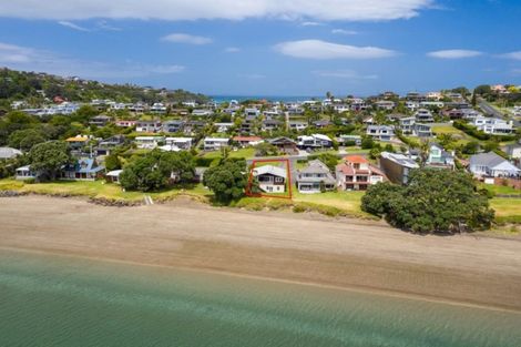Photo of property in 66 Tindalls Bay Road, Tindalls Beach, Whangaparaoa, 0930