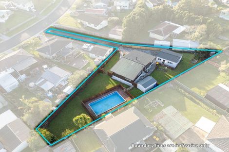 Photo of property in 39 Thornlow Street, Glendene, Auckland, 0602