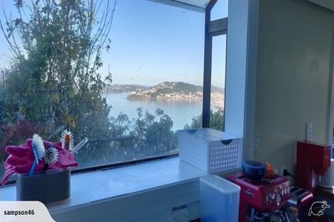 Photo of property in 140 Nicholson Road, Khandallah, Wellington, 6035