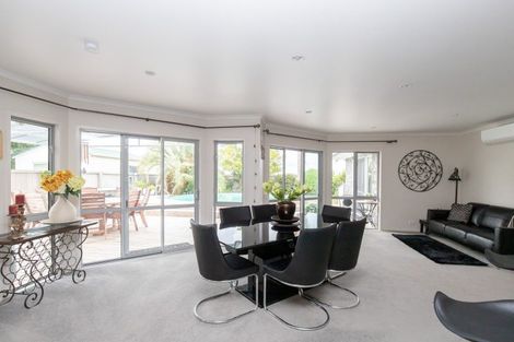 Photo of property in 10 Harris Place, Ngatea, 3503