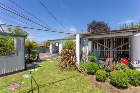 Photo of property in 3 Gordon Street, Dannevirke, 4930