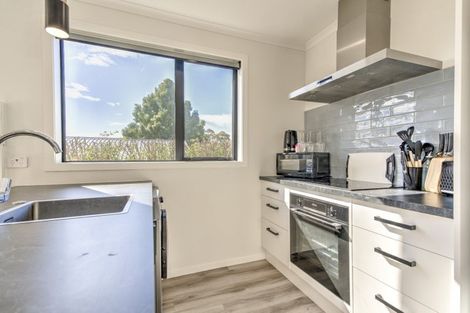 Photo of property in 10 Tupelo Street, Pukete, Hamilton, 3200