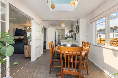 Photo of property in 137 Rangiora Avenue, Roslyn, Palmerston North, 4414