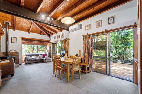 Photo of property in 58 D'oyly Drive, Stanmore Bay, Whangaparaoa, 0932