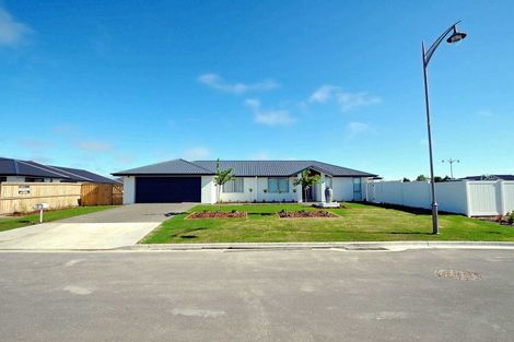 Photo of property in 2 Wearing Place, Kaiapoi, 7630