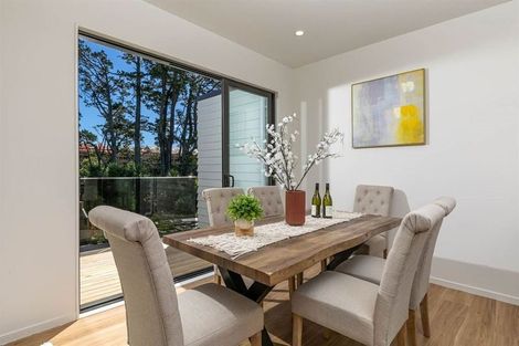 Photo of property in 19 Korokio Lane, Henderson, Auckland, 0612