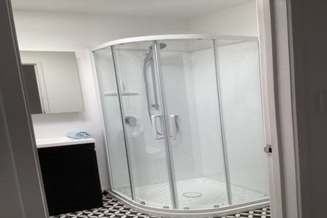 Photo of property in 5/72 Kitchener Road, Milford, Auckland, 0620