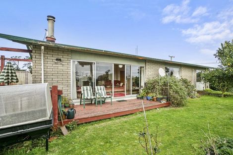 Photo of property in 48 Woodleigh Street, Frankleigh Park, New Plymouth, 4310