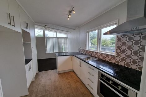 Photo of property in 111 Weymouth Road, Manurewa, Auckland, 2102