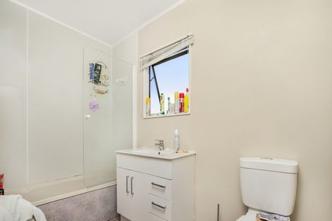 Photo of property in 1/9 Maplesden Drive, Clendon Park, Auckland, 2103