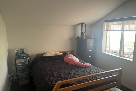 Photo of property in 4 Cinnabar Place, Westgate, Auckland, 0614