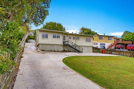 Photo of property in 64a Brian Crescent, Stanmore Bay, Whangaparaoa, 0932