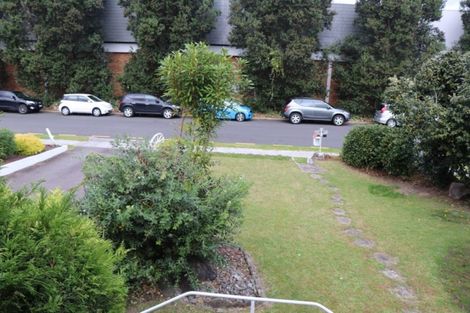 Photo of property in 11 Glenfield Place, Brookfield, Tauranga, 3110