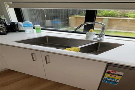 Photo of property in 7 Desert Gold Lane, Wallaceville, Upper Hutt, 5018