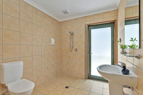 Photo of property in 10 Ocean Parade, Pukerua Bay, 5026