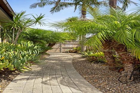 Photo of property in 21 Pine Harbour Parade, Beachlands, Auckland, 2018