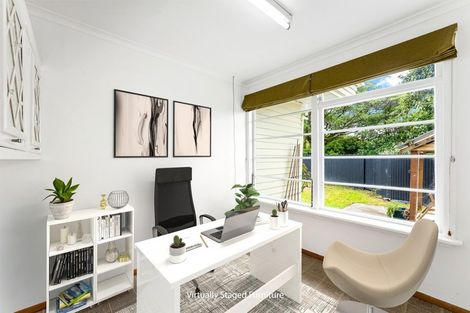 Photo of property in 111 Miromiro Road, Normandale, Lower Hutt, 5010