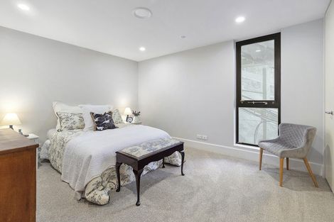 Photo of property in 4/308 Oriental Parade, Oriental Bay, Wellington, 6011