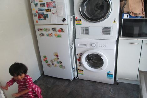 Photo of property in 2/148 Old Farm Road, Hamilton East, Hamilton, 3216