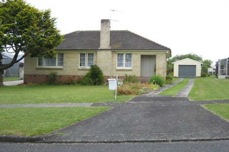Photo of property in 15 Collie Road, Pukekohe, 2120