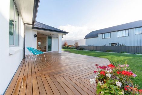 Photo of property in 16 Acheron Way, Te Anau, 9600