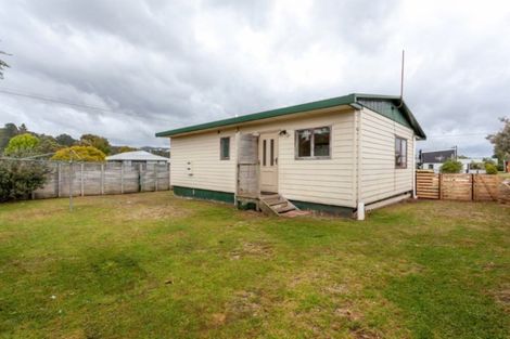 Photo of property in 318 Linton Crescent, Whangamata, 3620