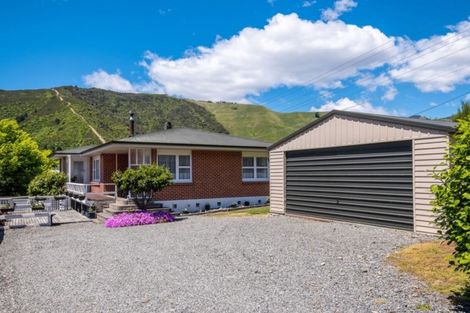 Photo of property in 1 Scott Street, Havelock, 7100