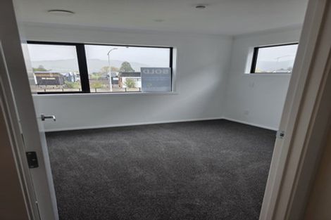 Photo of property in 3 Joseph Bolton Crescent, Wallaceville, Upper Hutt, 5018