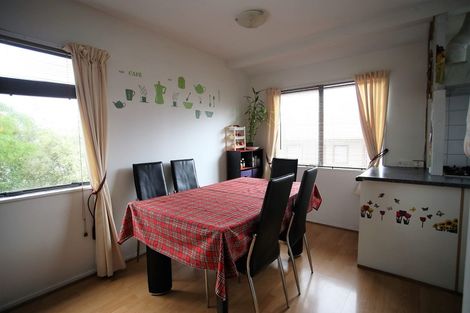 Photo of property in 1/39 Manuka Road, Bayview, Auckland, 0629