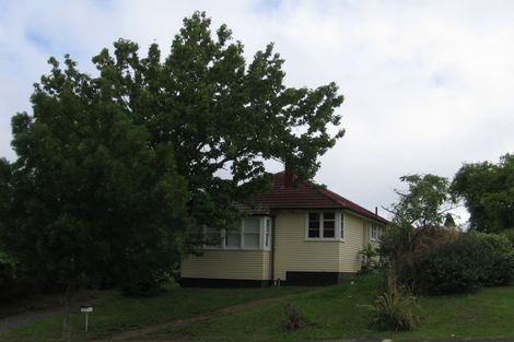 Photo of property in 22 Eastview Road, Glen Innes, Auckland, 1072