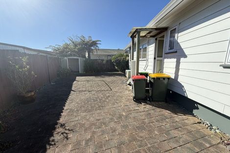 Photo of property in 3 Rosemead Place, Randwick Park, Auckland, 2105