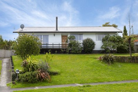 Photo of property in 52 Hyde Avenue, Richmond Heights, Taupo, 3330
