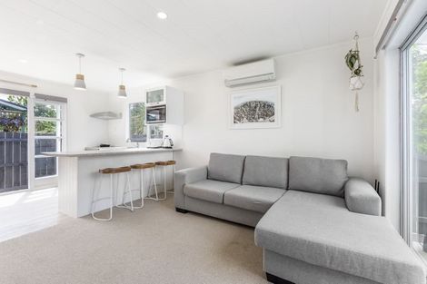 Photo of property in 122a The Circle, Manly, Whangaparaoa, 0930