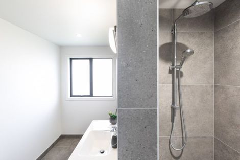 Photo of property in 37 Mike Smith Drive, Cambridge, 3434