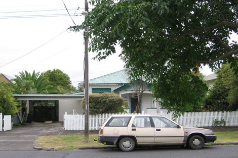 Photo of property in 83 Gribblehirst Road, Sandringham, Auckland, 1025