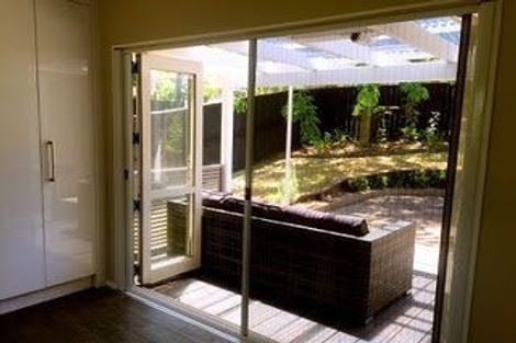 Photo of property in 121 West Harbour Drive, West Harbour, Auckland, 0618