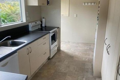 Photo of property in 14 Shaldon Crescent, Blagdon, New Plymouth, 4310