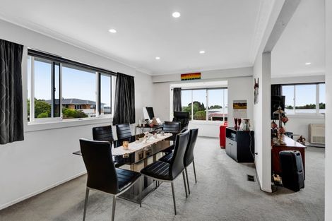 Photo of property in 47 Nevada Drive, Merrilands, New Plymouth, 4312