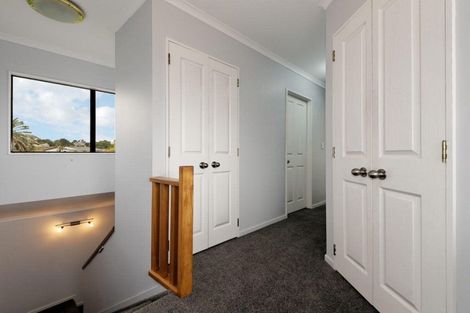 Photo of property in 147a View Road, Sunnyvale, Auckland, 0612