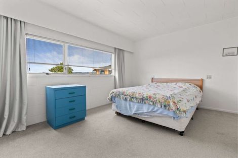 Photo of property in 2 Knox Place, Greerton, Tauranga, 3112