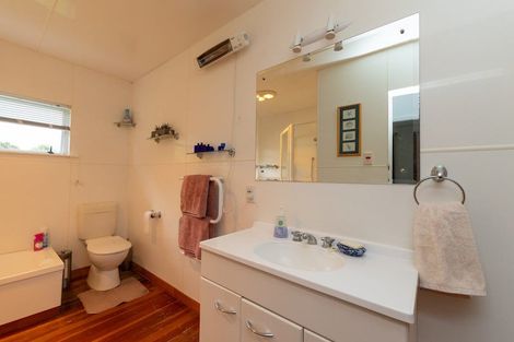 Photo of property in 1380 Napier Road, Ashhurst, 4810