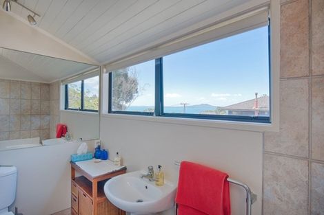 Photo of property in 7a View Road, Campbells Bay, Auckland, 0630