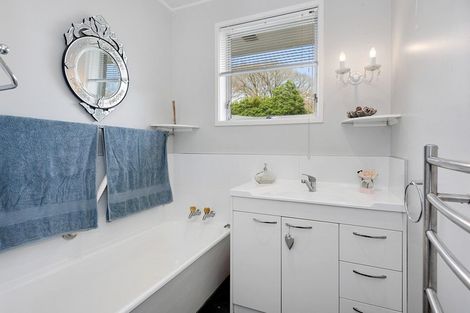 Photo of property in 3 Woodstock Road, Fairfield, Hamilton, 3214