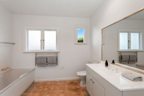 Photo of property in 3 Chepstow Avenue, Fendalton, Christchurch, 8052